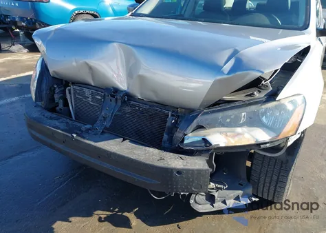 2013 Volkswagen Passat 2.5L Se z USA, uszkodzony, nr VIN 1VWBP7A37DC129991